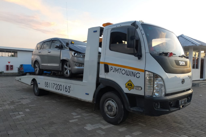 NOMOR TELEPON MOBIL DEREK TOWING DI PANTAI INDAH KAPUK 08117200163